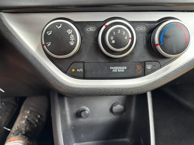 Kia Picanto 1.0 CVVT Super Pack 2012 Benzine 7