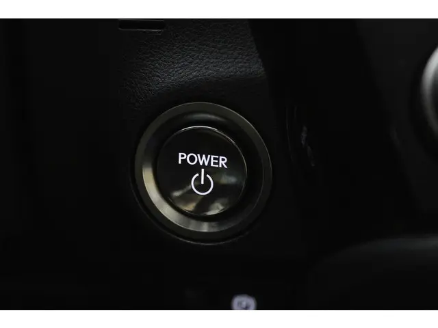 Lexus ES 300h Business Line 2024 Hybride Benzine 39