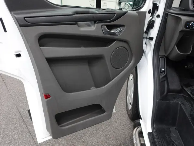 Ford Transit Custom 105pk L1H1 Trend 2022 Diesel 9