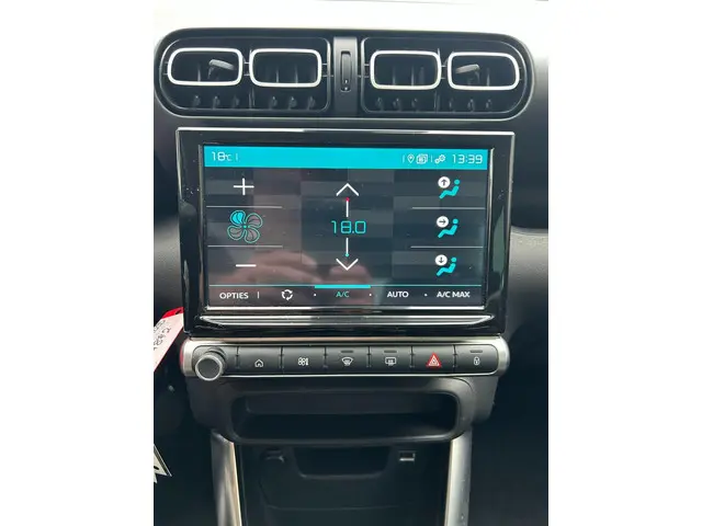 Citroën C3 Aircross 1.2 PureTech Shine 2021 Benzine 18