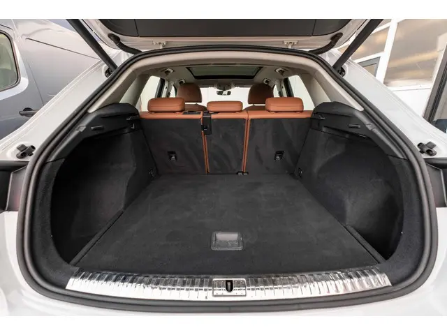 Audi Q3 35 TFSI S edition|PANO|LEER|CAMERA 2019 Benzine 14