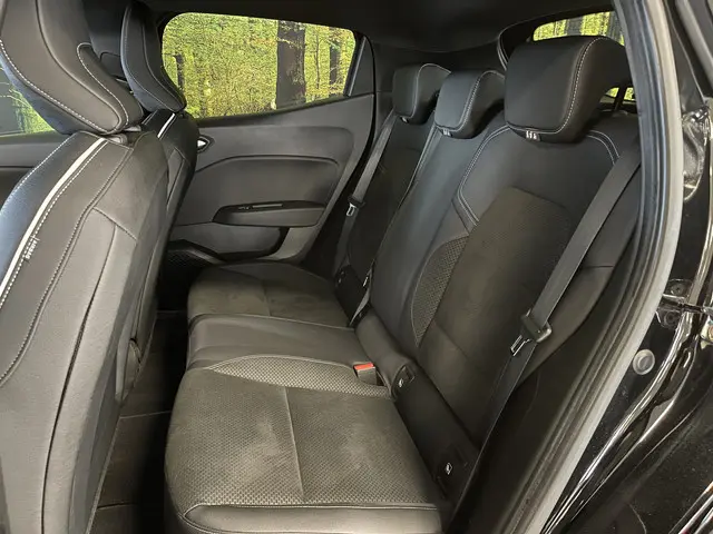 Renault Clio 1.3 TCe Initiale Paris 2019 Benzine 29