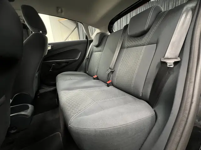 Ford Fiesta 1.25 Titanium 2013 Benzine 20