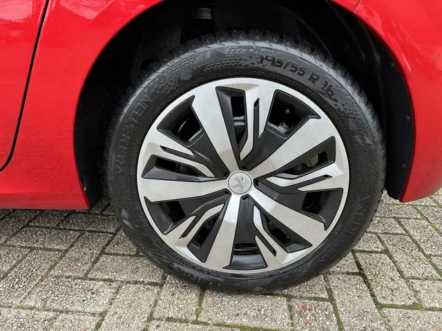 Peugeot 208 1.2 Turbo 100 PK Active 2020 Benzine 17