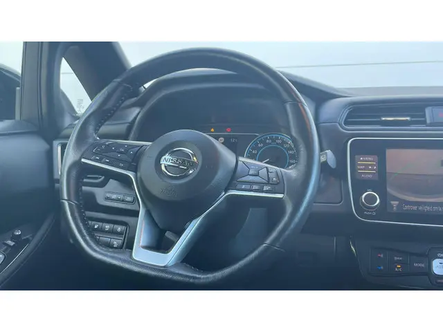 Nissan Leaf 62 kWh e+ N-Connecta 2021 Elektrisch 10