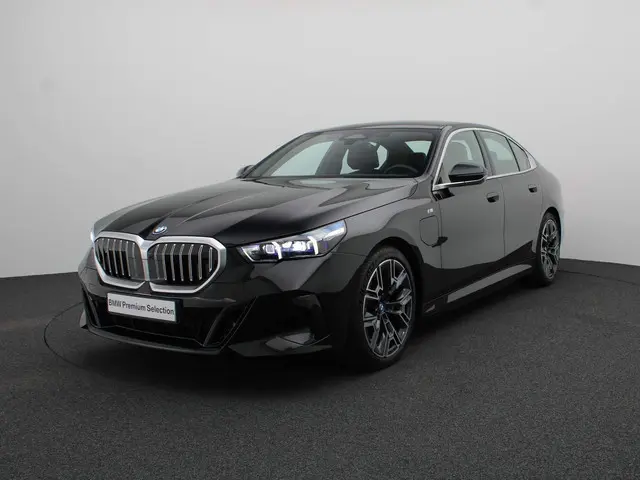 BMW 5 Serie Sedan 530e 2024 Hybride Benzine 36