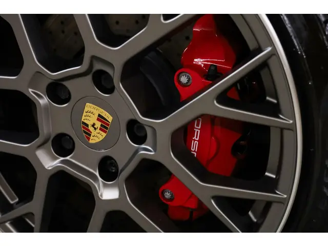 Porsche 911 3.0 Carrera S 2022 Benzine 38