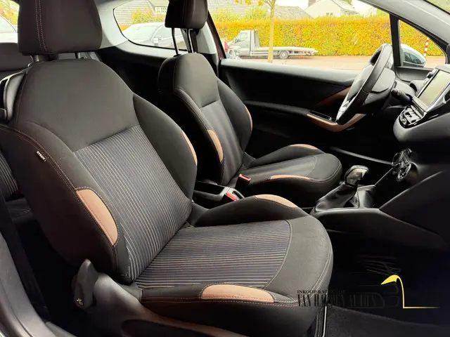 Peugeot 208 1.2 VTi Urban Soul 2013 Benzine 5