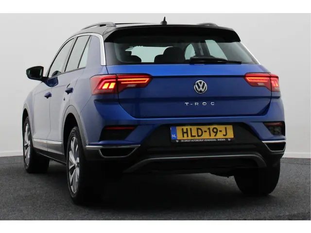 Volkswagen T-Roc 1.5 TSI Style Business 2018 Benzine 18