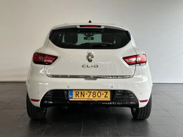 Renault Clio 0.9 TCe Limited 2018 Benzine 18