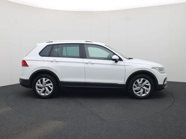 Volkswagen Tiguan 1.5TSI/150PK Life 2021 Benzine 3
