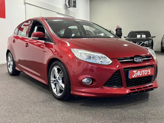 Ford Focus 1.6 EcoBoost Titanium 2013 Benzine 8