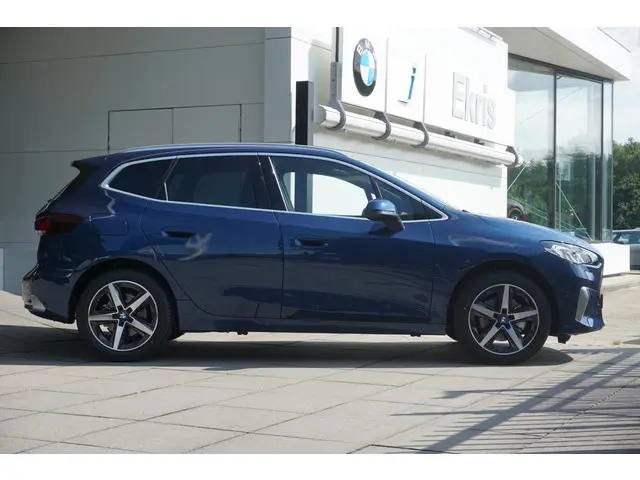 BMW 2 Serie Active Tourer 220i 2024 Benzine 4