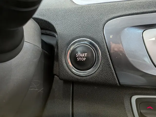 Renault Scénic Xmod 1.2 TCe Bose 2014 Benzine 20