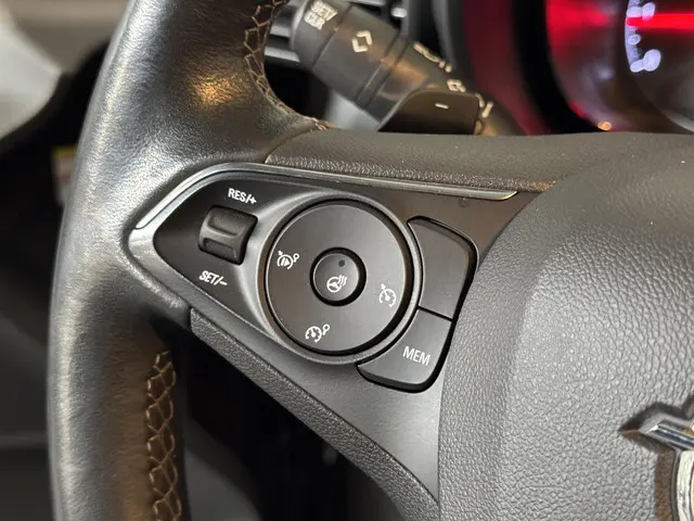 Opel Combo 1.5D L2H1 130pk Automaat Edition 2022 Diesel 14