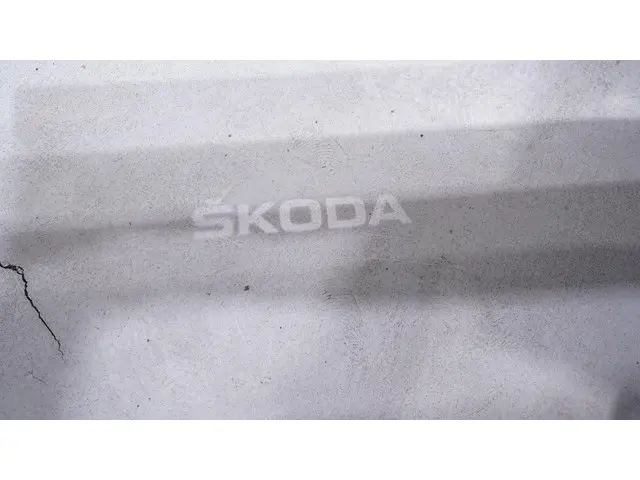 Škoda Karoq 1.5 TSI ACT Sportline Business 2023 Benzine 43