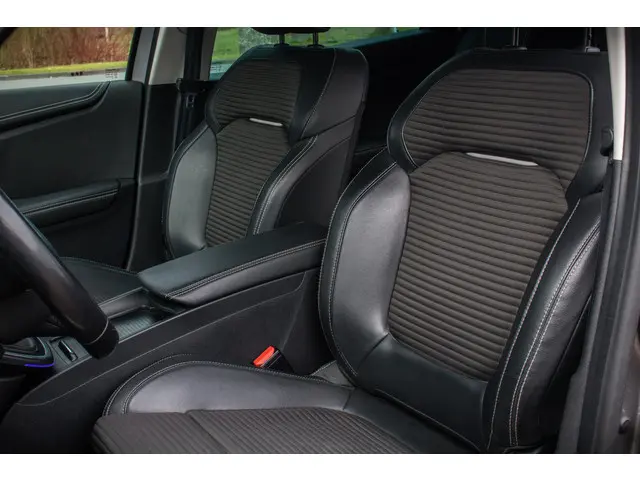 Renault Scénic TCe 140 Bose 2020 Benzine 6