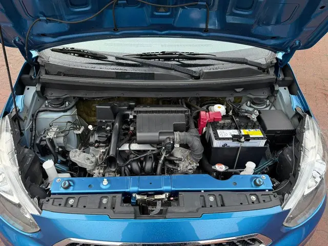 Mitsubishi Space Star 1.0 Intense 2016 Benzine 9