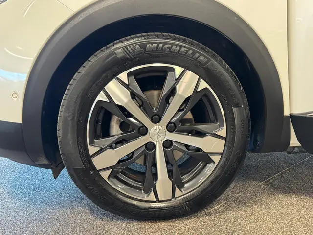 Peugeot 3008 1.2 PureTech Crossway 2018 Benzine 10