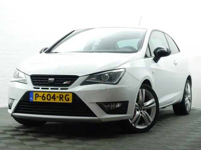 SEAT Ibiza SC 1.4 TSI Cupra 180PK Aut- 2013 Benzine 25