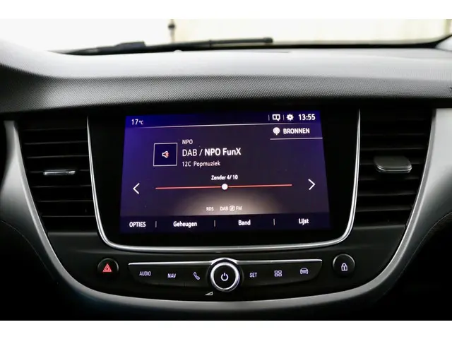 Opel Crossland X 1.2 Innovation zwart 2018 Benzine 16