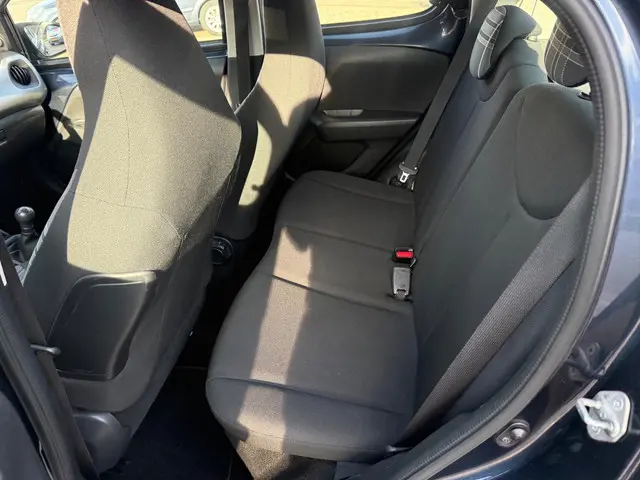 Peugeot 108 1.0 e-VTi Active lage km-stand!!! 2016 Benzine 9