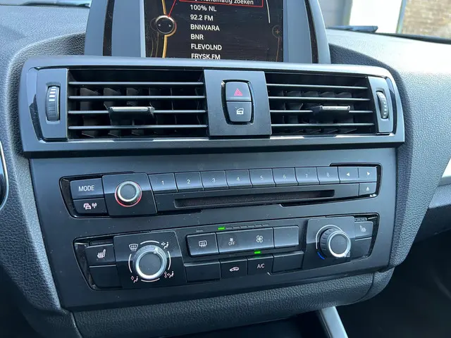 BMW 1 Serie 114i Business+ | Airco + 5-Drs | 2013 Benzine 15