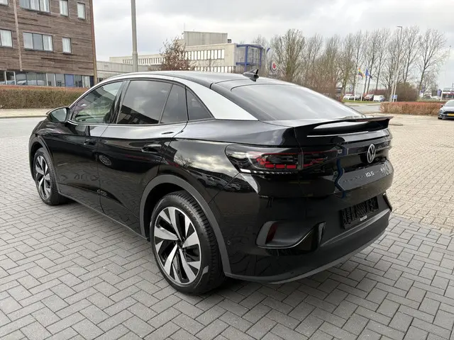 Volkswagen ID.5 Pro Business 77 kWh 2024 Elektrisch 6