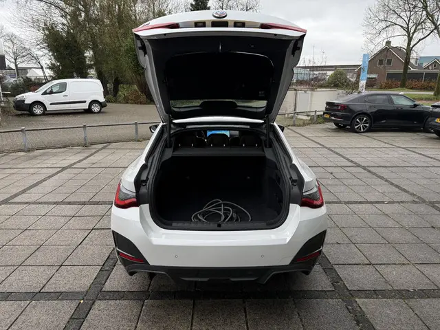 BMW i4 eDrive40 Aut. M-Sport 84kwh 2022 Elektrisch 19