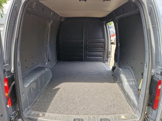 Volkswagen Caddy Maxi 2.0 TDI L2H1 BMT 2018 Diesel 11