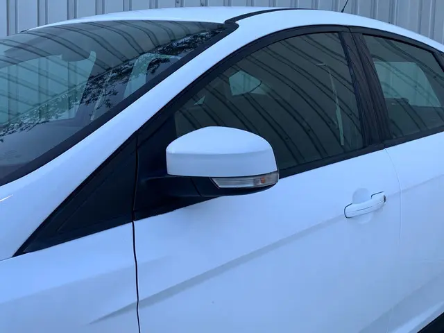 Ford Focus 1.0 EcoBoost Trend|Navigatie|Airco| 2013 Benzine 3