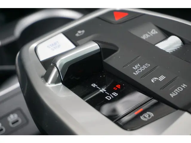 BMW iX2 eDrive20 2025 Elektrisch 10