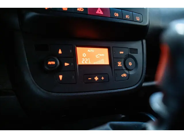 Opel Combo 2.0 CDTi L2H1 Sport 2016 Diesel 13