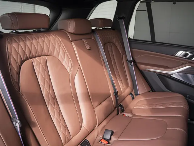 BMW X5 xDrive50e 2025 Hybride Benzine 11