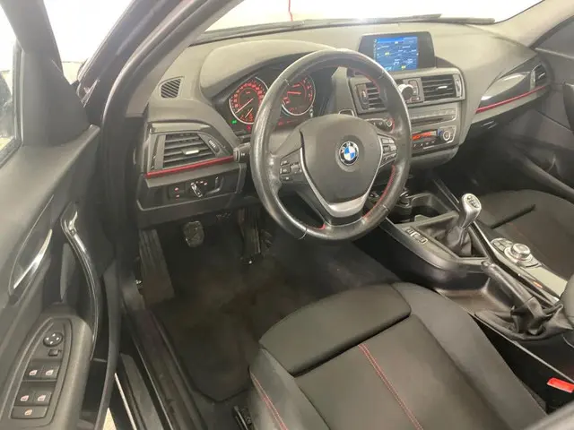 BMW 1 Serie 114i EDE Sport Edition 2014 Benzine 38