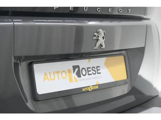 Peugeot 2008 PureTech 130 Allure Pack 2020 Benzine 4