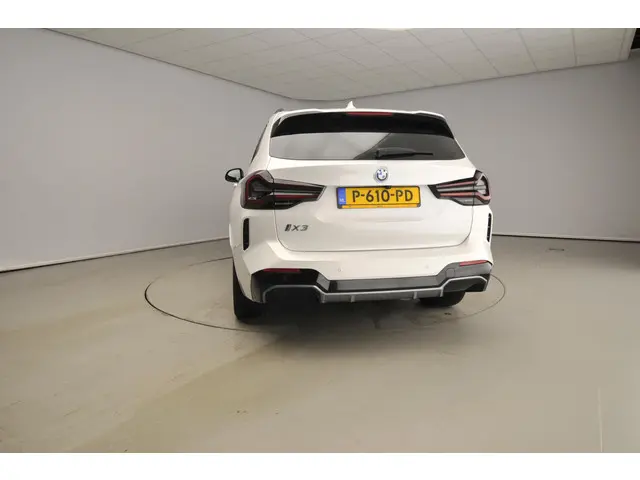 BMW iX3 High Executive 80 kWh 2022 Elektrisch 3