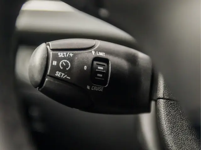 Peugeot 208 1.2 PureTech Sport 2019 Benzine 20