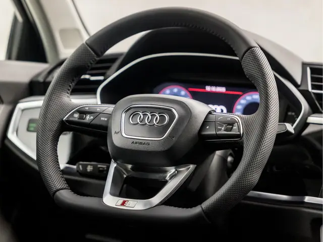 Audi Q3 Sportback 35 TFSI S-Line Sport 2020 Benzine 19