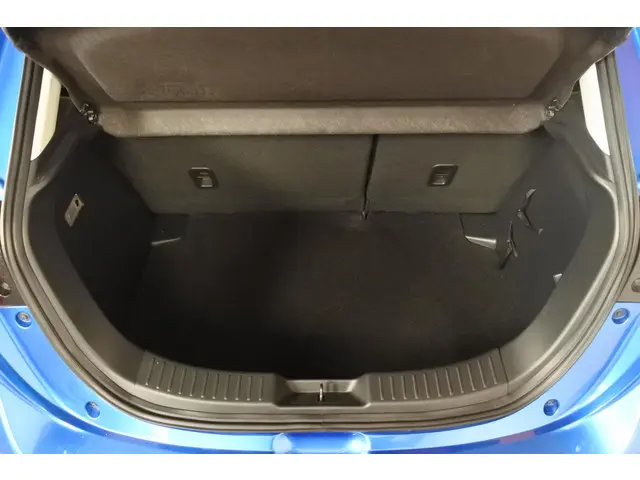 Mazda 2 1.5 90pk Automaat Sportsline 2019 Benzine 34