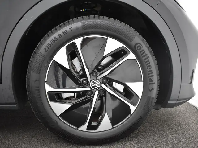 Volkswagen ID.4 Pro 204pk 77 kWh 2022 Elektrisch 4