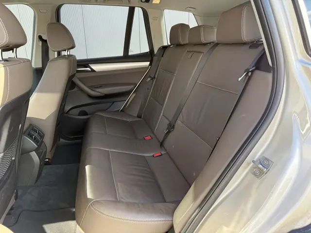 BMW X3 xDrive20i High Executive 2012 Benzine 5