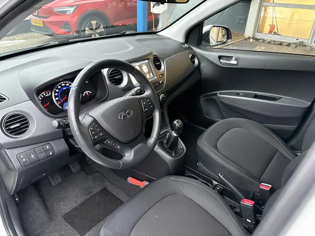 Hyundai i10 1.0i Premium 2019 Benzine 13