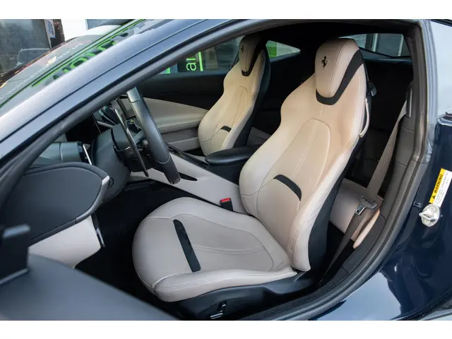 Ferrari Roma 3.9 V8 HELE Novitec 2021 Benzine 14