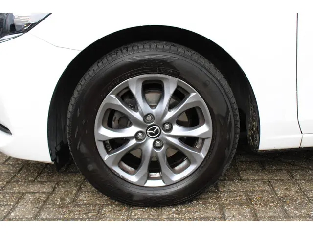 Mazda 2 1.5 Skyactiv-G Comfort 2023 Benzine 12