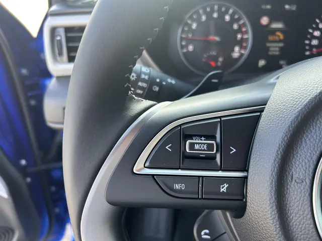 Suzuki Swift 1.2 Style Smart Hybrid 2025 Benzine 16