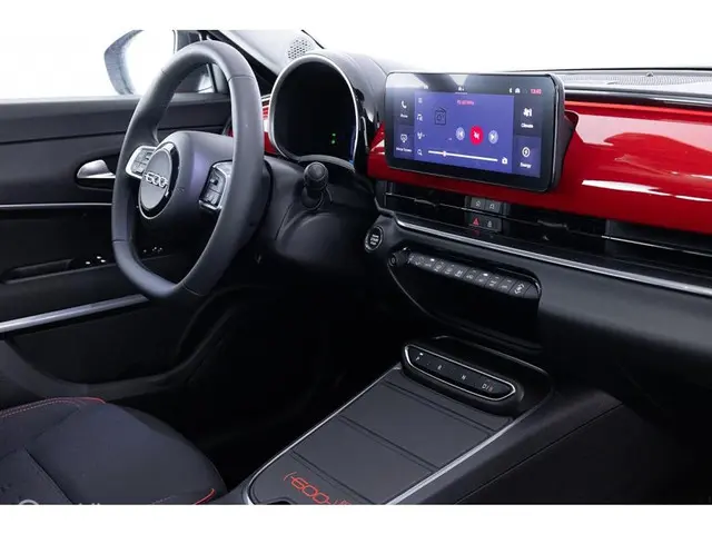 Fiat 600 600e RED 54 kWh 2024 Elektrisch 6
