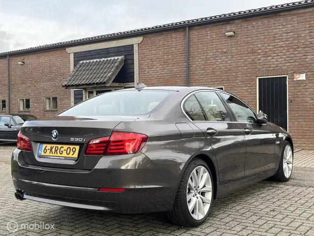 BMW 5 Serie 530i High Executive + 2013 Benzine 32
