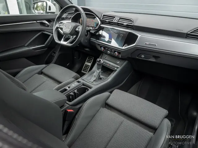 Audi Q3 Sportback 45 TFSI e S-Line 2022 Hybride Benzine 5