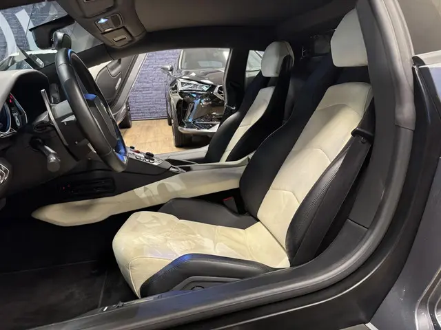 Lamborghini Aventador 6.5 V12 LP700-4 2013 Benzine 13